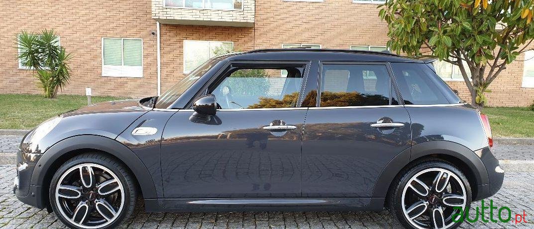 2015' MINI Cooper photo #1