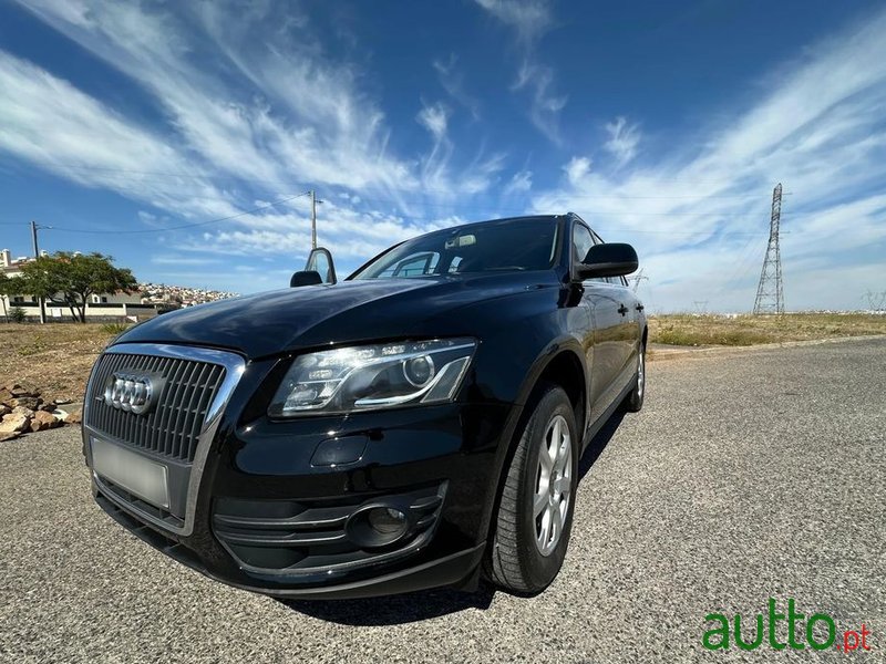 2011' Audi Q5 2.0 Tdi photo #1