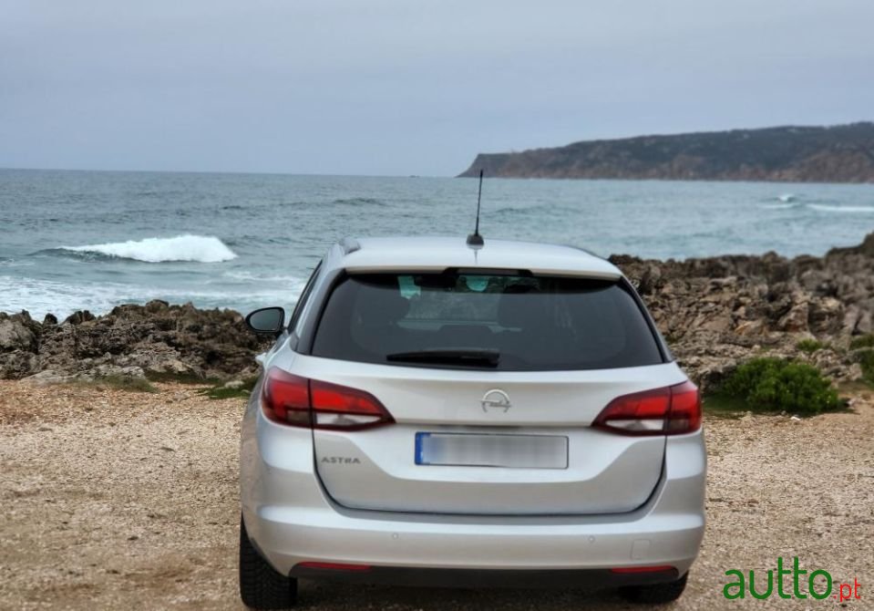 2019' Opel Astra Sports Tourer photo #1