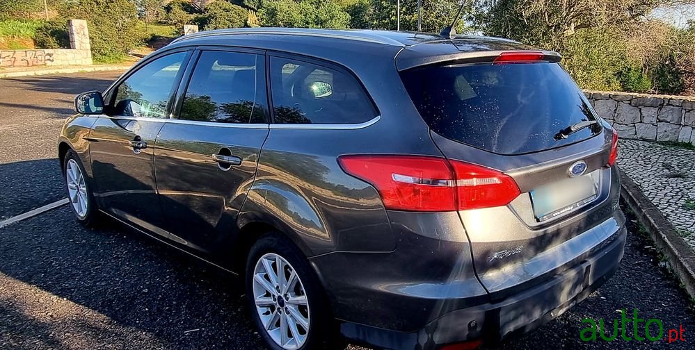 2017' Ford Focus Sw photo #2