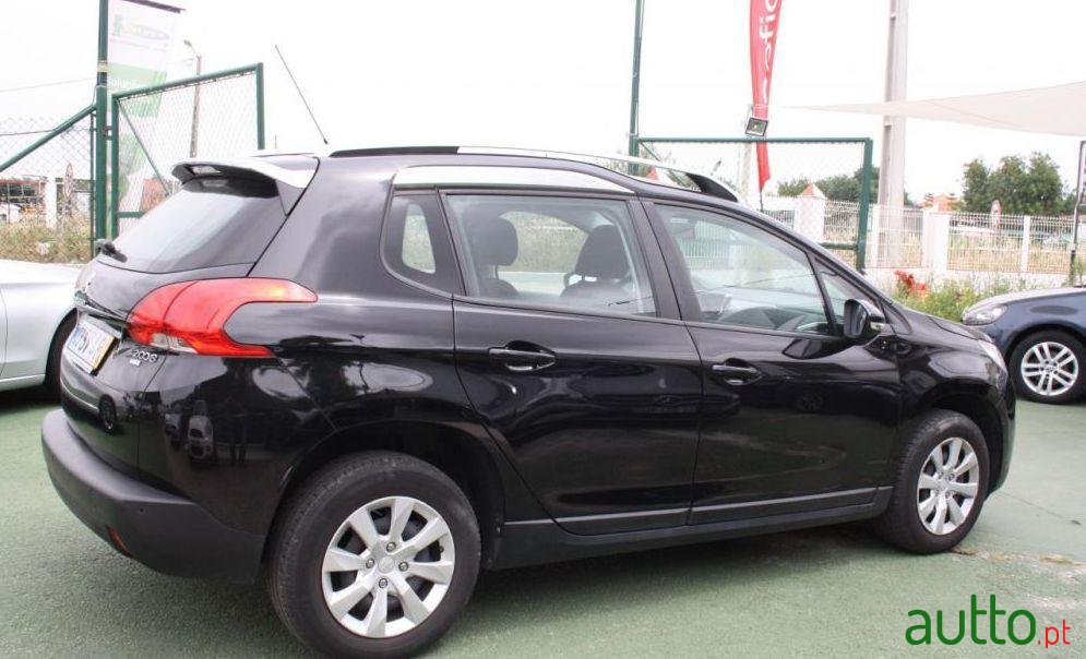 2014' Peugeot 2008 1.6 E-Hdi Allure photo #1