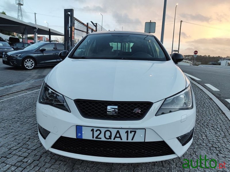 2015' SEAT Ibiza-St photo #3