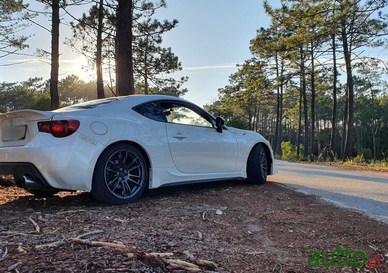 2013' Toyota GT86 photo #4