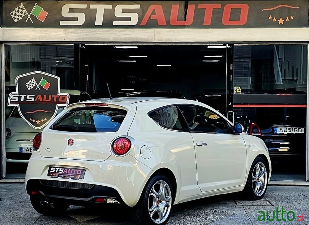 2012' Alfa Romeo MiTo photo #3