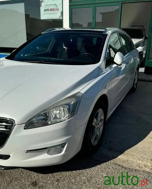2014' Peugeot 508 Sw photo #2