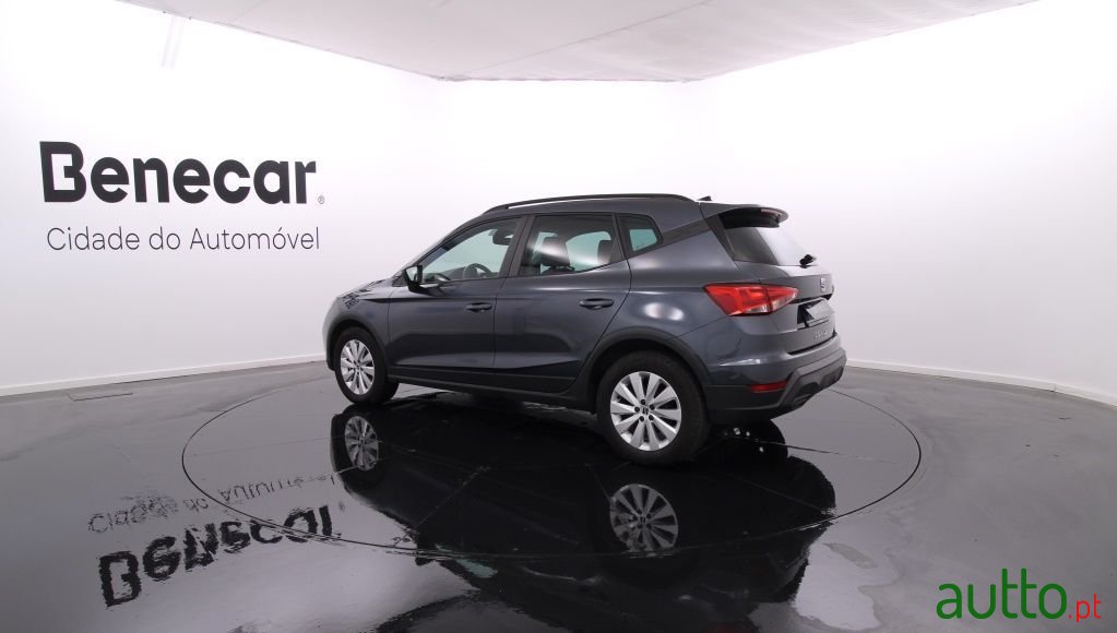 2021' SEAT Arona photo #4