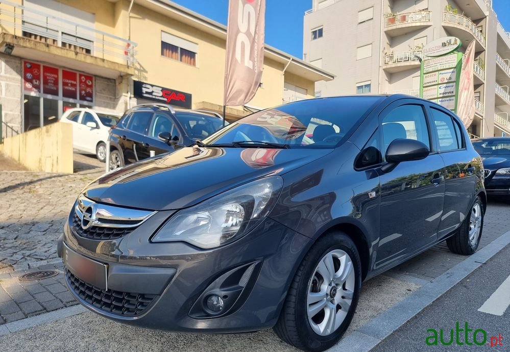 2014' Opel Corsa 1.3 Cdti Dynamic photo #1
