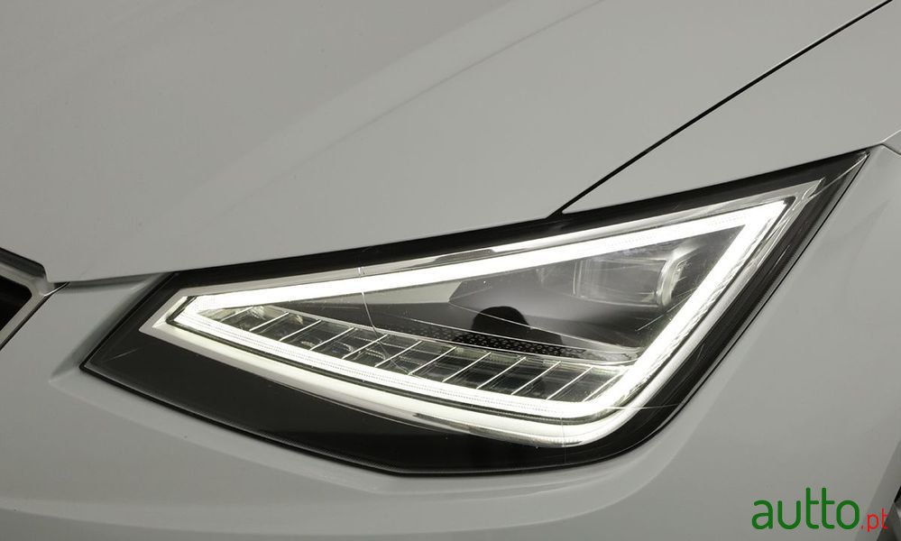 2022' SEAT Ibiza 1.0 Tsi Fr Dsg photo #5