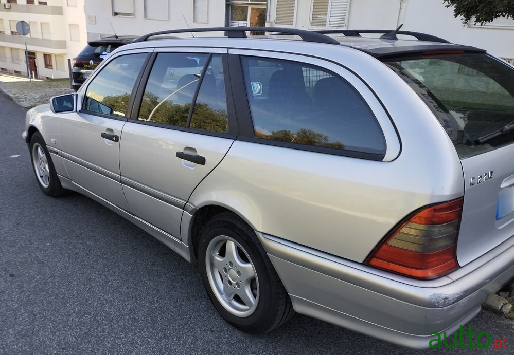 2000' Mercedes-Benz C 220 photo #4