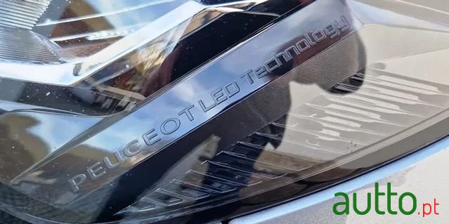 2021' Peugeot 208 photo #3