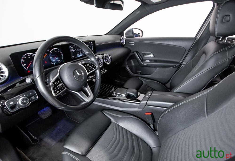 2021' Mercedes-Benz Classe A photo #6