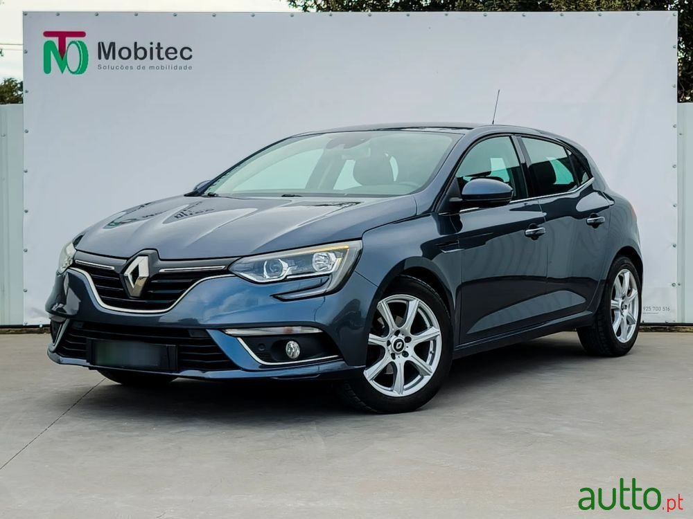 2016' Renault Megane photo #1