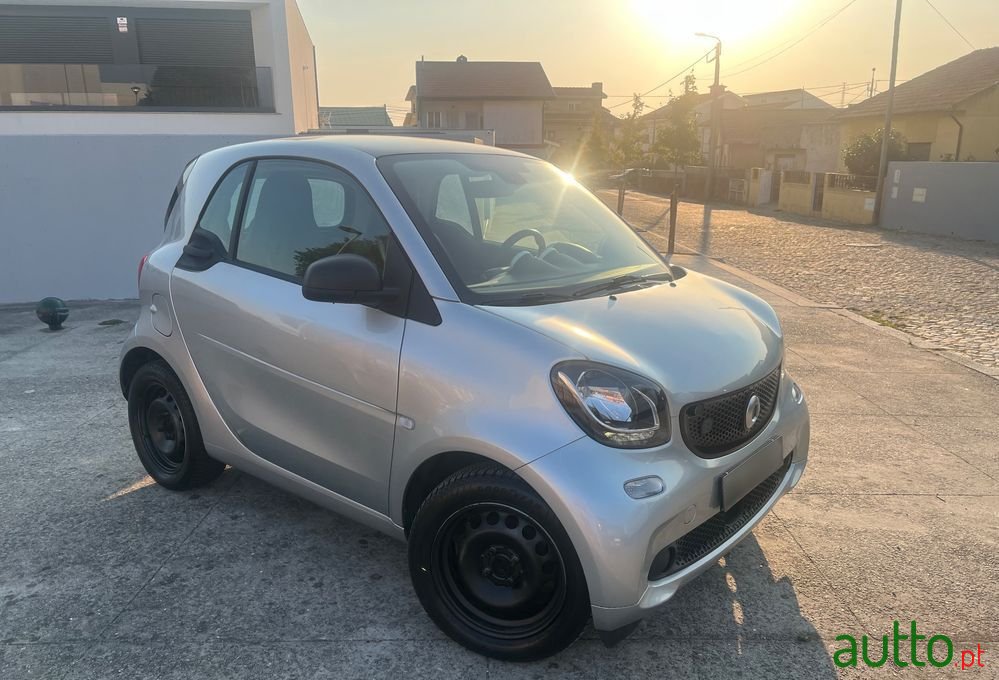 2019' Smart #3 photo #2