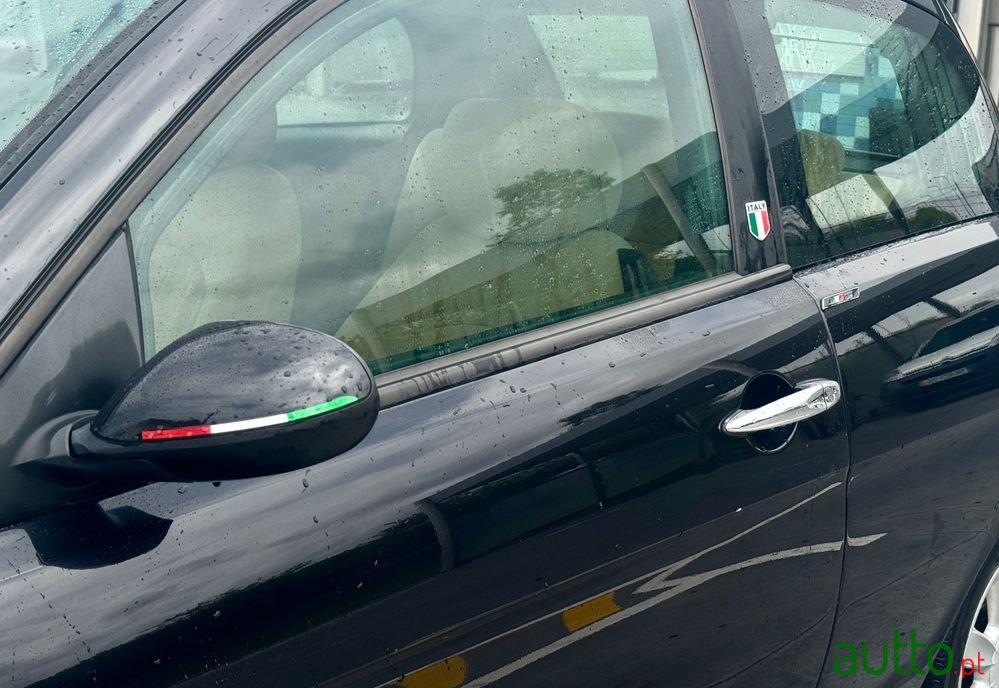 2005' Lancia Ypsilon photo #3