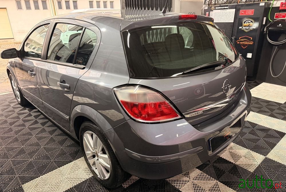 2007' Opel Astra 1.4 Edition photo #4