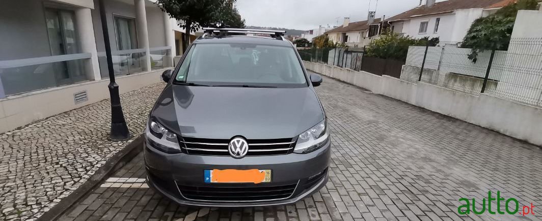 2016' Volkswagen Sharan photo #3