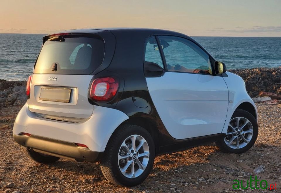 2017' Smart Fortwo photo #1