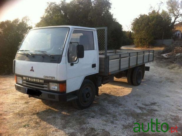 1992' Mitsubishi Canter FE 331 photo #1