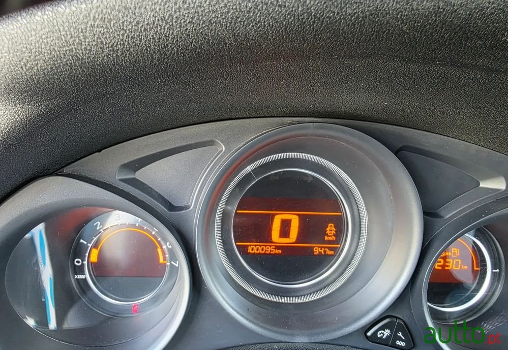 2016' Citroen C4 photo #5