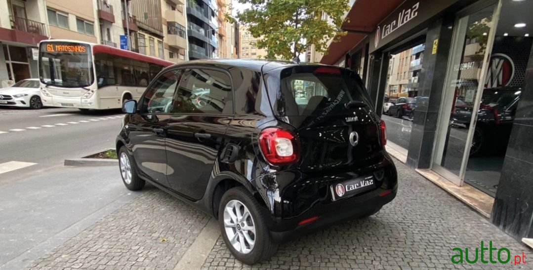 2017' Smart Forfour photo #6