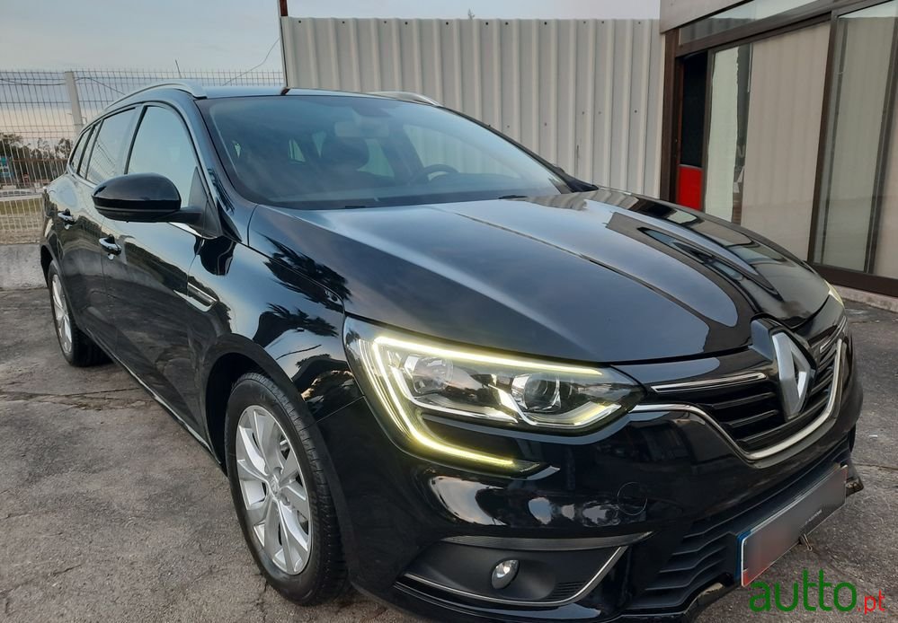 2018' Renault Mégane Sport Tourer photo #5