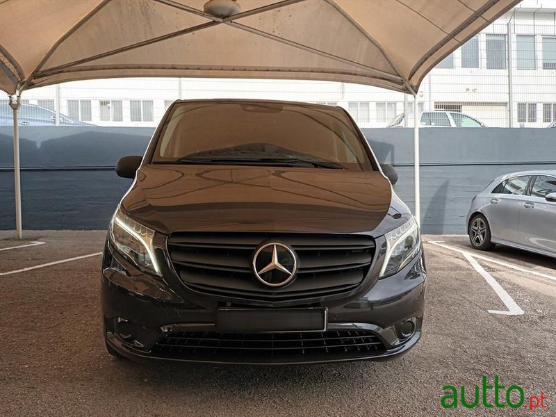 2022' Mercedes-Benz Vito photo #2