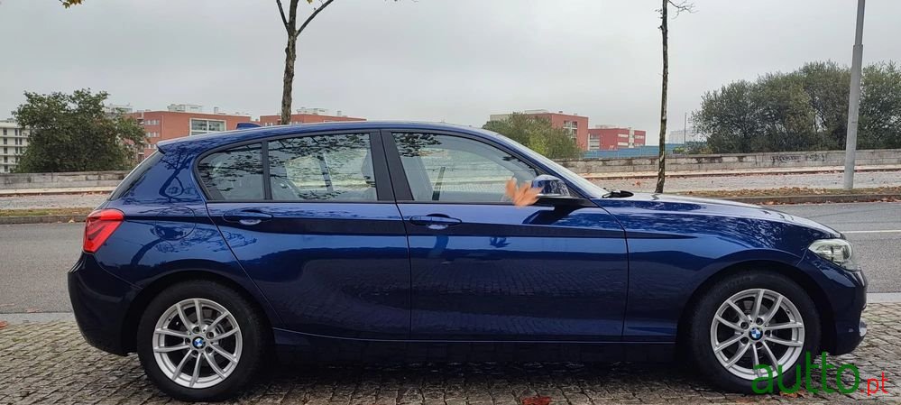 2017' BMW Série 1 D Line Sport photo #6