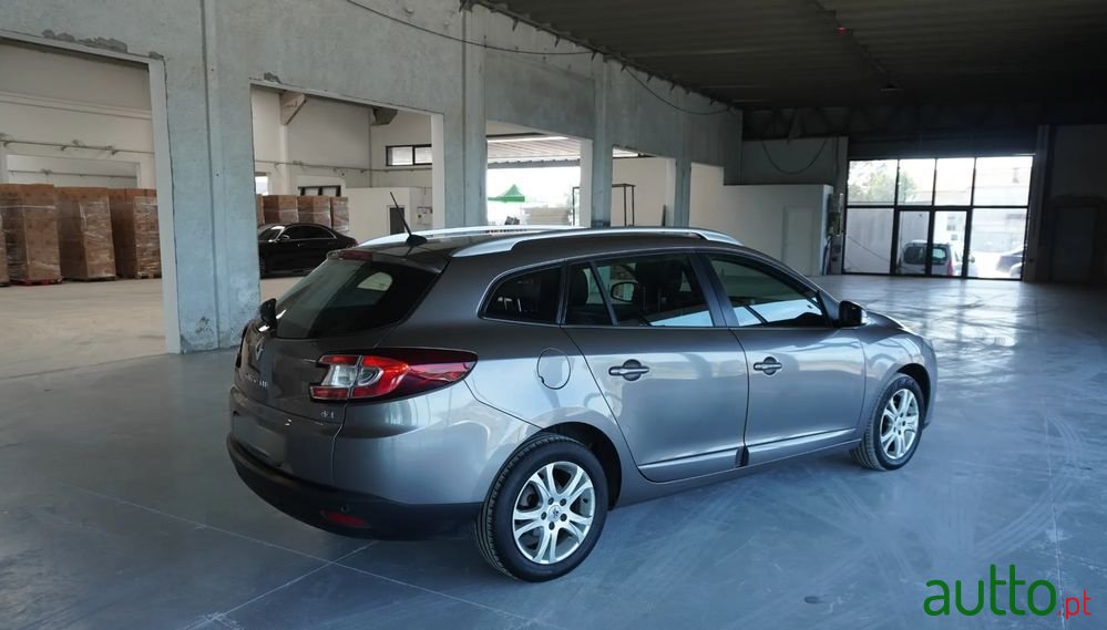 2014' Renault Megane photo #6