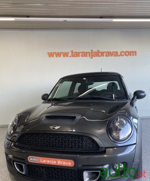 2011' MINI Cooper photo #2