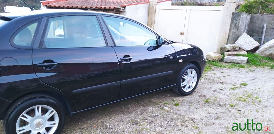 2005' SEAT Ibiza photo #3