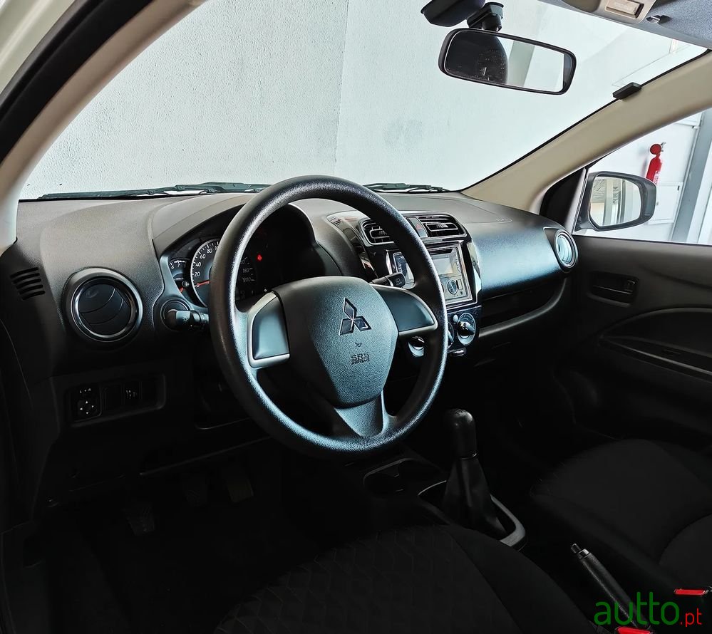 2021' Mitsubishi Space Star photo #6