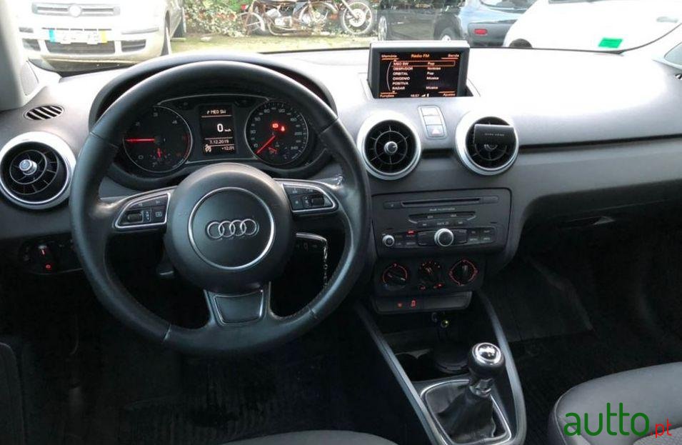 2013' Audi A1 photo #4