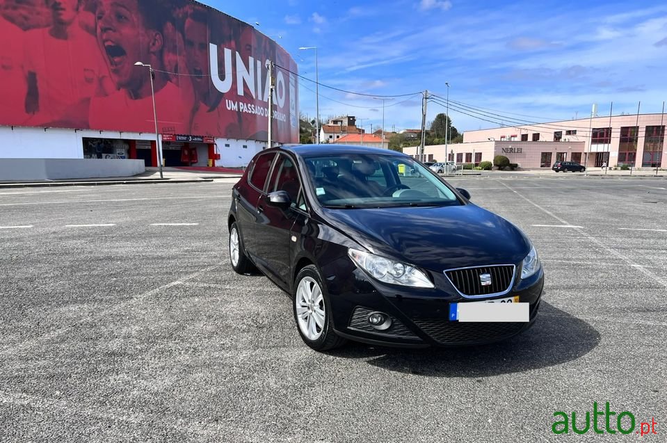 2010' SEAT Ibiza photo #4