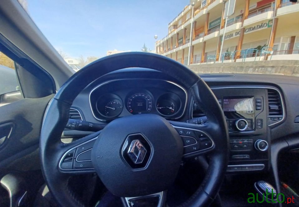 2017' Renault Megane 1.5 Dci Zen photo #4