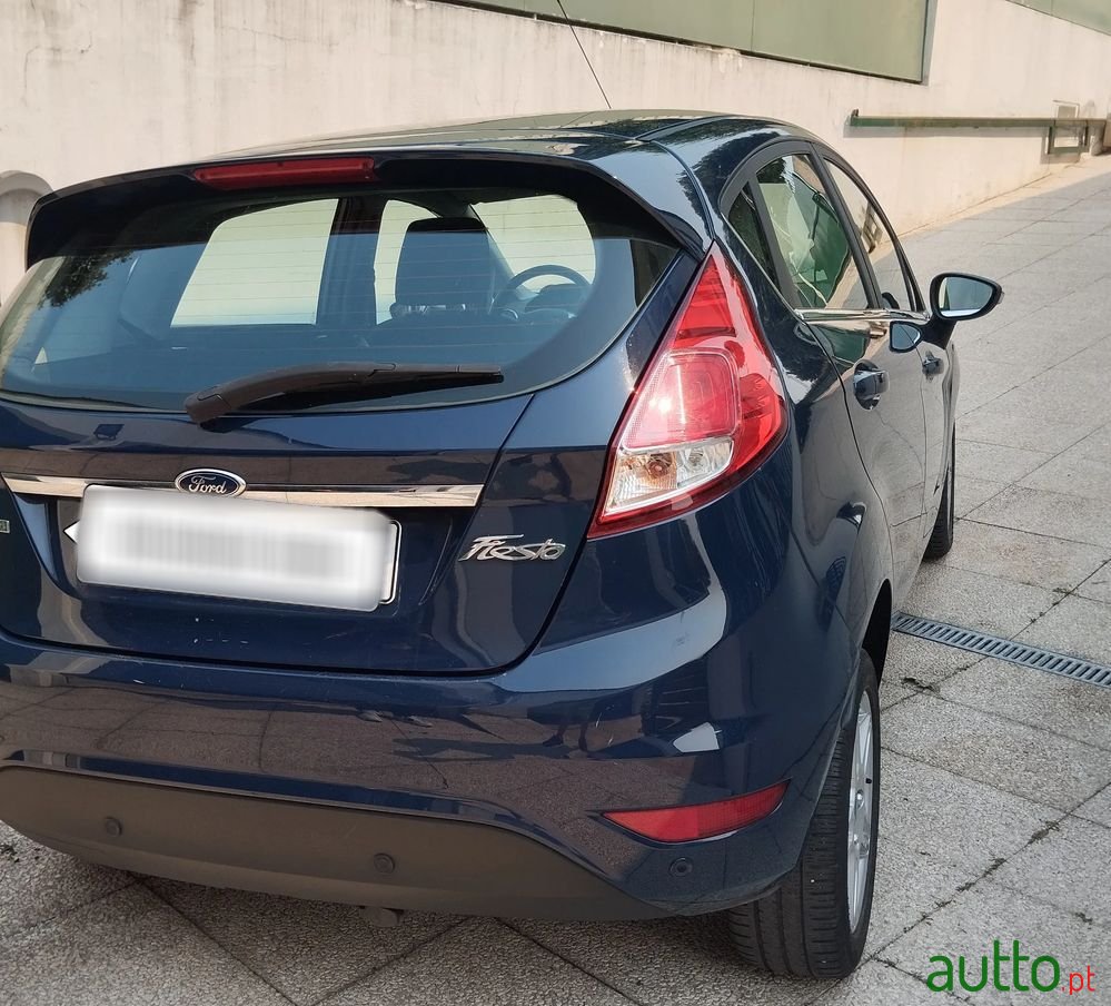 2014' Ford Fiesta photo #3