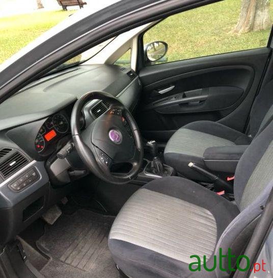 2008' Fiat Grande Punto Multijet photo #2