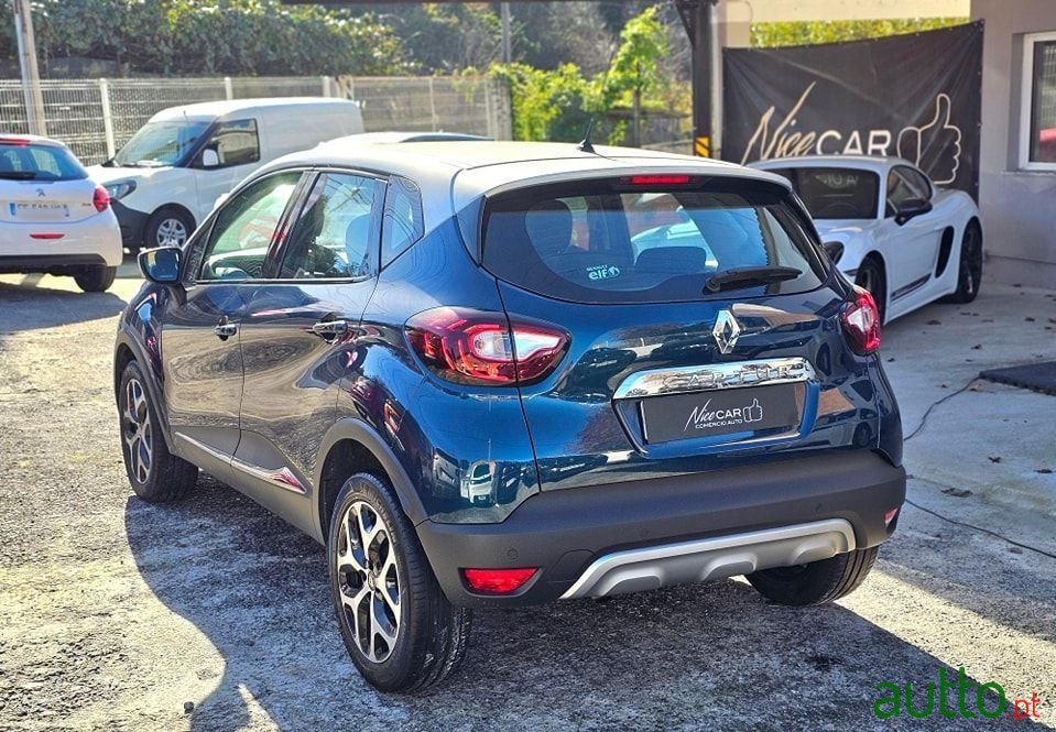 2019' Renault Captur photo #4