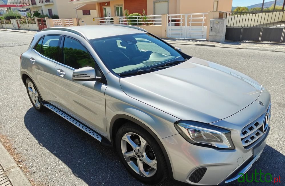 2018' Mercedes-Benz Classe Gla photo #3