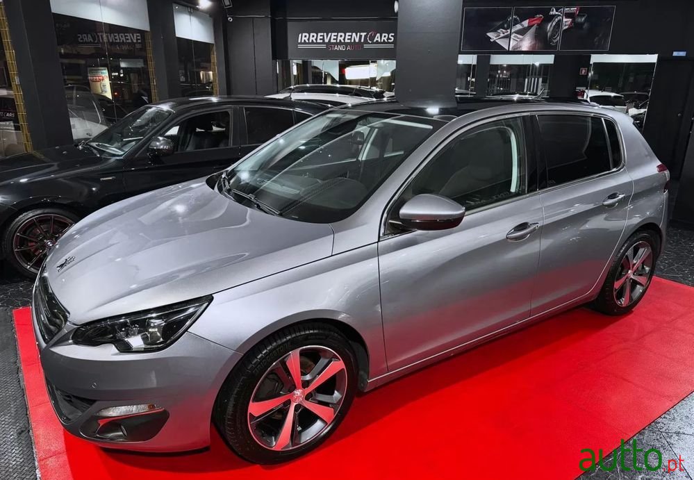 2013' Peugeot 308 photo #1