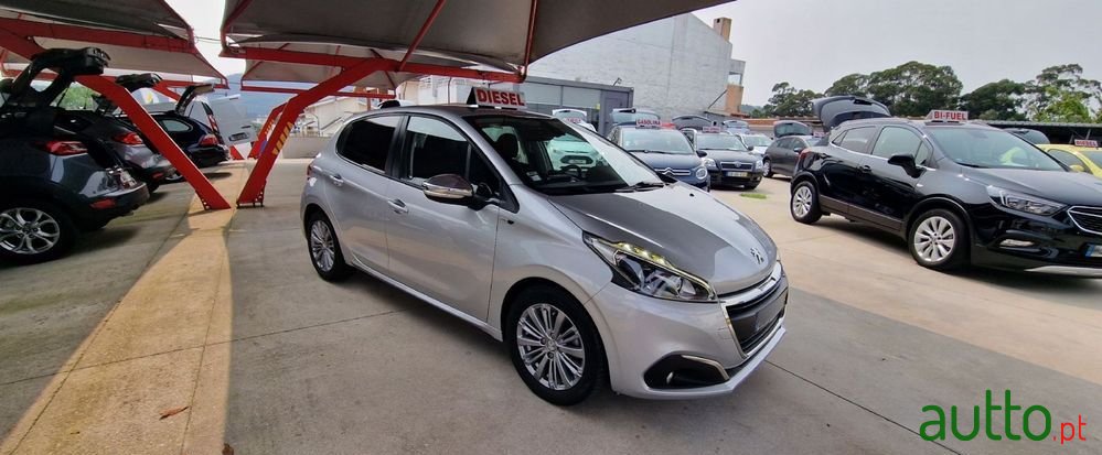 2016' Peugeot 208 photo #3