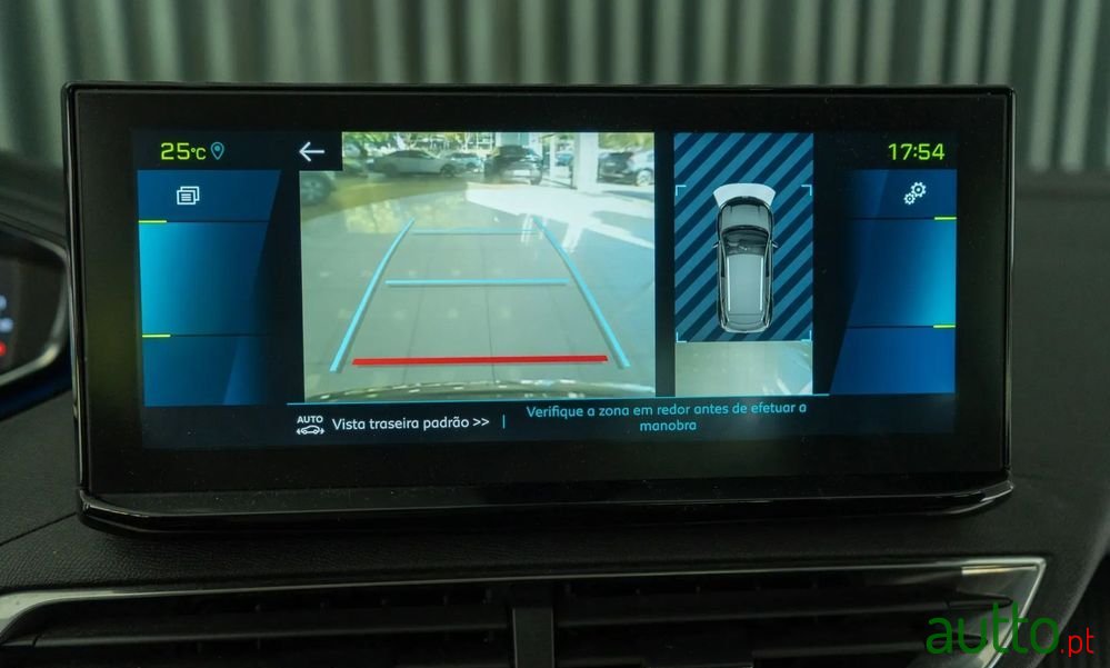 2021' Peugeot 3008 photo #5