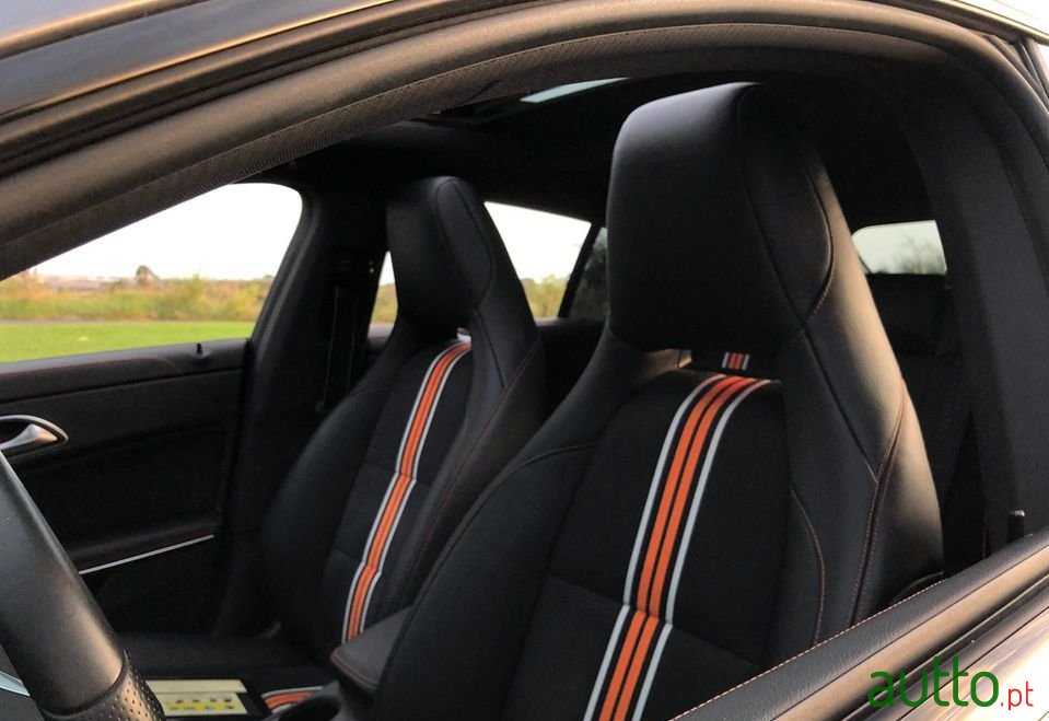 2016' Mercedes-Benz Cla-220 photo #5