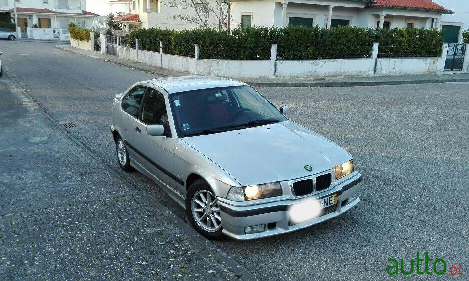 1999' BMW 318 Tds photo #1