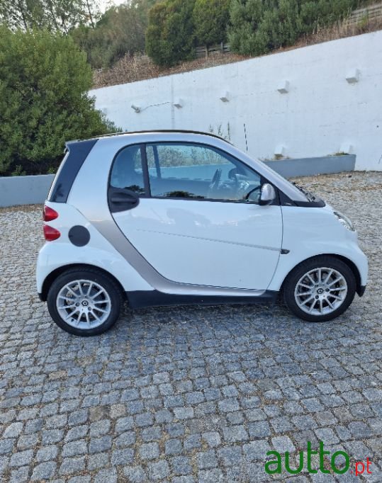 2009' Smart Fortwo photo #3