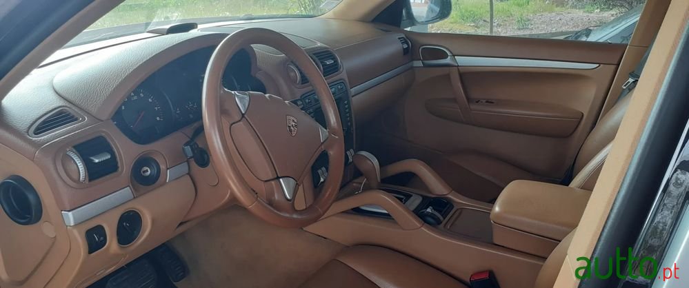 2006' Porsche Cayenne Tiptronic photo #5