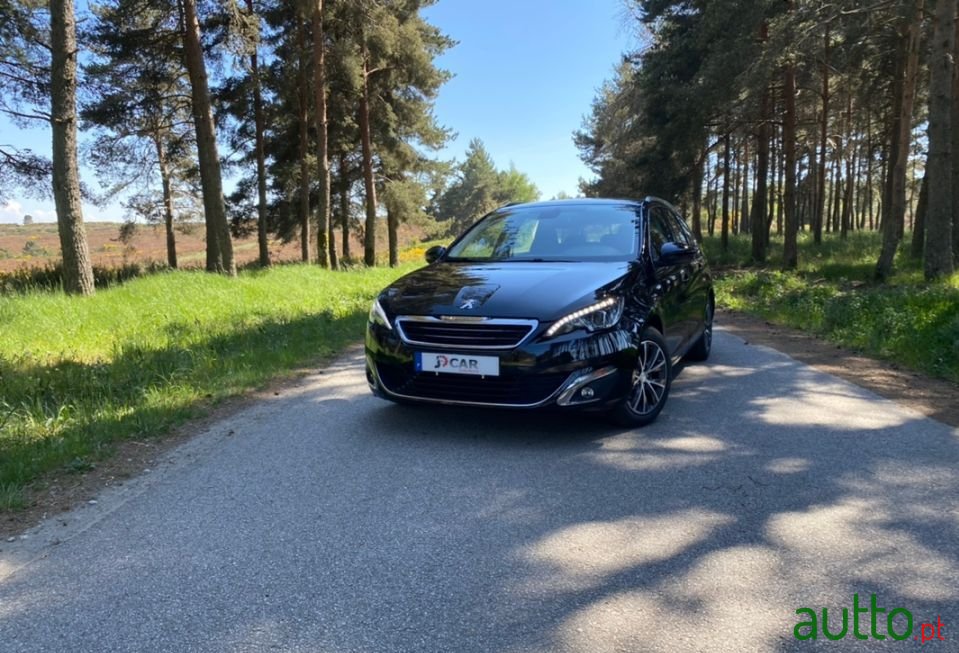 2015' Peugeot 308 Sw photo #3