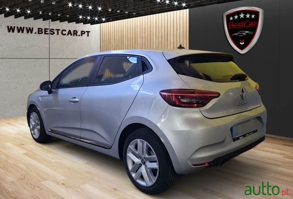2021' Renault Clio photo #4