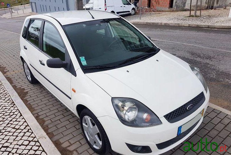 2006' Ford Fiesta 1.4 Tdci photo #1