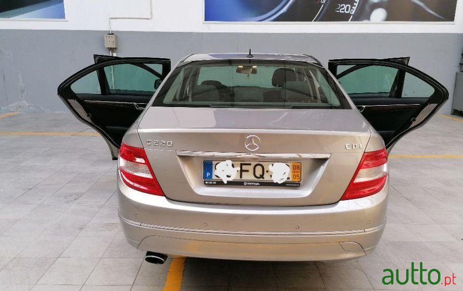 2008' Mercedes-Benz C-220 Cdi Elegance photo #1