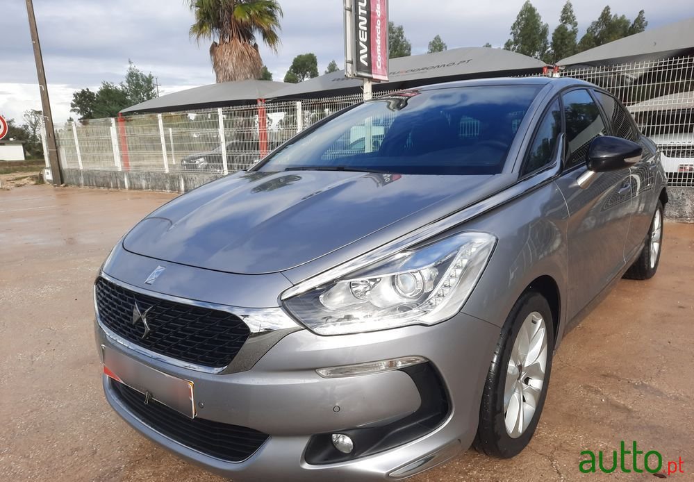 2018' DS Automobiles Ds5 photo #4